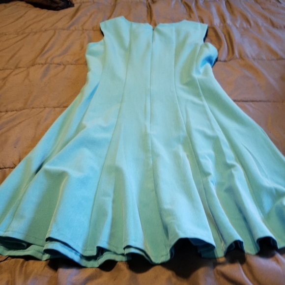 blue dress - Picture 2 of 10